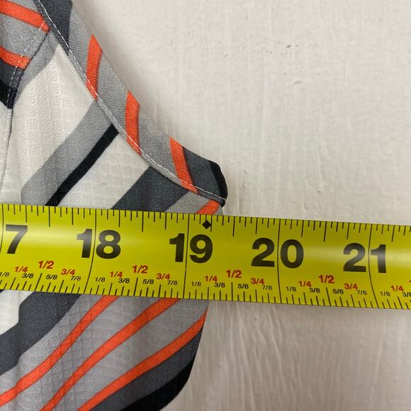 IZOD Golf Athletic Athleisure Dress White Gray Striped Sleeveless Size Large - Picture 7 of 10